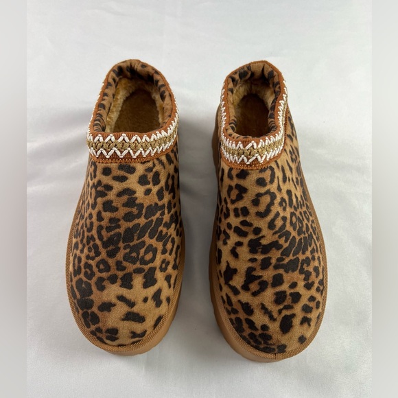 Shoes - Leopard Platform Slippers